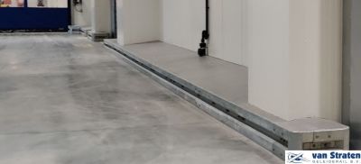 superplint-vangrail-met-beton-001