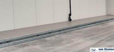 superplint-vangrail-met-beton-002
